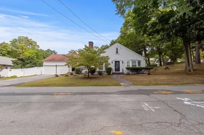 163 Oakside Ave 1