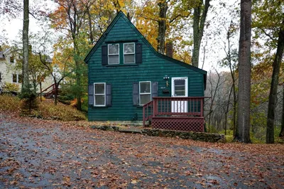 450 Mount Wayte Ave 1
