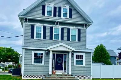 93 Pleasant St #2 1