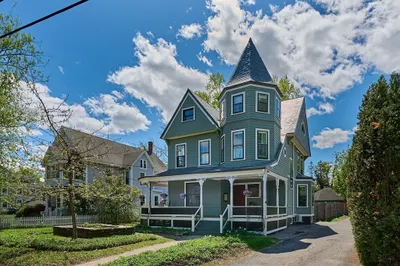 296 Elm St 1