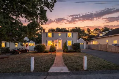 147 Elmlawn Rd 1