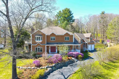 4 Algonquian Dr 1