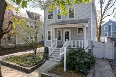 8 Worcester St #2