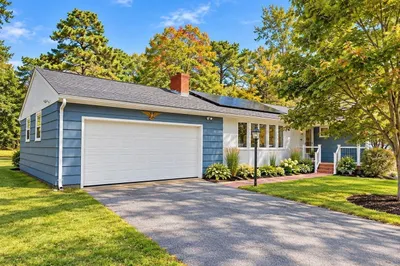 255 Long Pond Dr 1