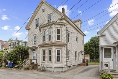5 Little River St 1