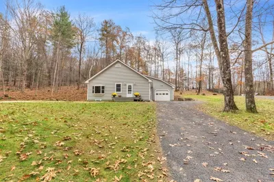 124 Haydenville Rd