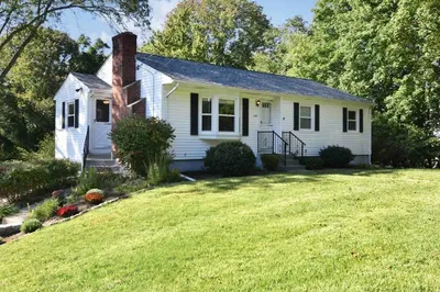 322 Maple Ave