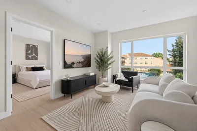 38 Old Colony Ave #202 1