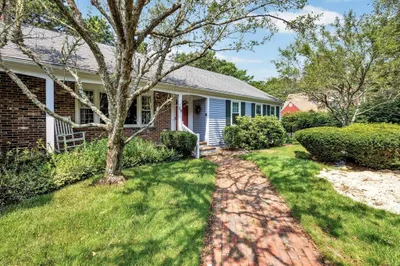 19 Babbling Brook Rd 1