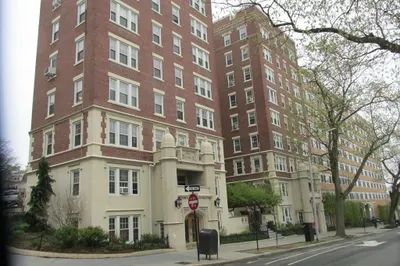 1450 Beacon St #401