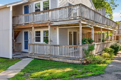 35 Ashumet Rd #10A 1