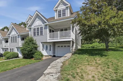 90 Carrington Ln #90 1