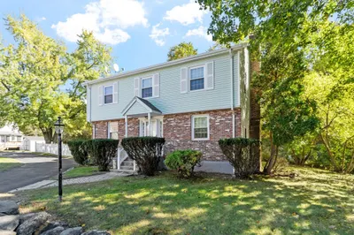 54 River St 1