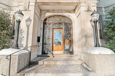 52 Charlesgate E #170