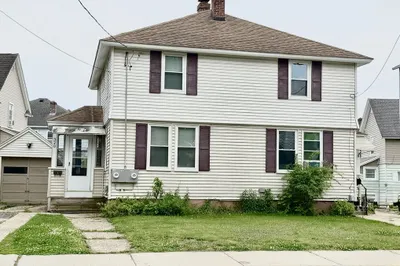 318-320 Winsor St 1