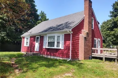 62 Chestnut St 1