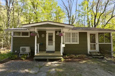 12 Cherry Rd