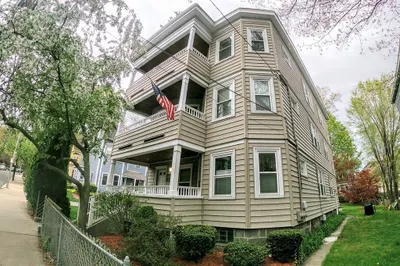 298 Chestnut Ave #3