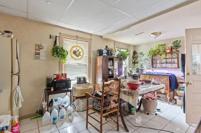 222-r Kimball St