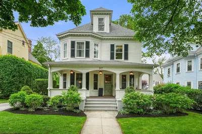 97 Manet Rd