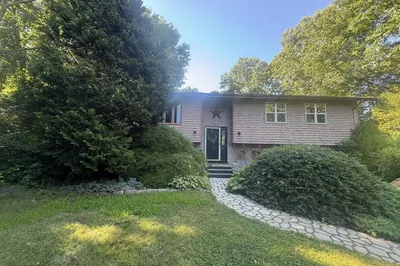 36 Mary Lou Avenue 1
