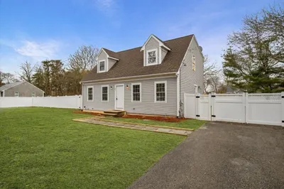 49 Orrs Ave