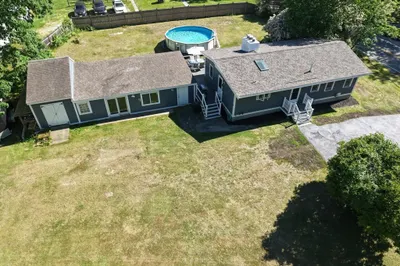 86 Meadowbrook Road 1