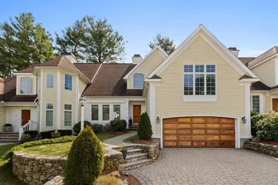 11 Bobby Jones Dr