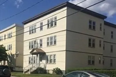 654 Metropolitan Ave #2 1