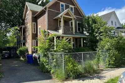 26 Hebron Street 1