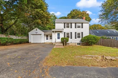 21 Goldsmith Ave 1