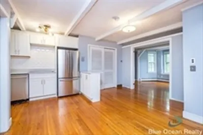 4 Wigglesworth St #3