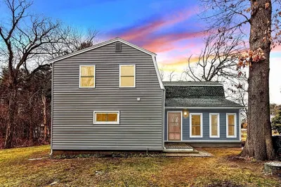 21 Burlington Rd 1
