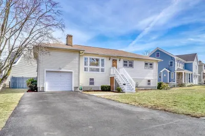 173 Overlook Road 1
