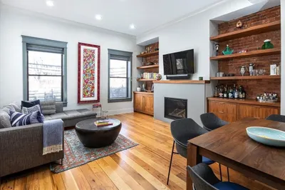 17 Dwight St #1