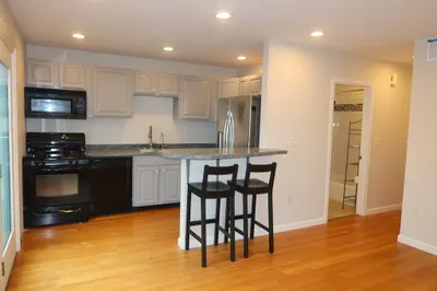 505 E 5th St #3