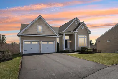 11 Sierra Ct #10 1