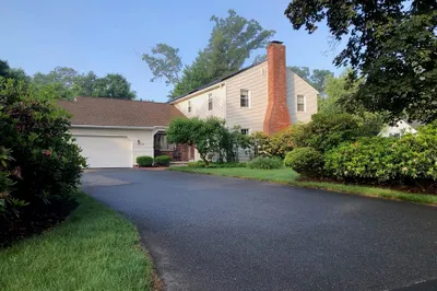 18 Bittersweet Ln 1