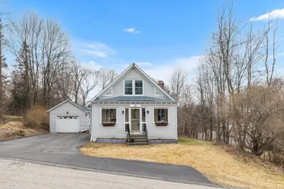 34 Preston Ave