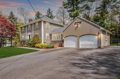 10 Candlewood Road