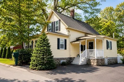 38 Veranda Ave