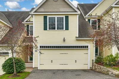 10 Trevor Ln #10 1