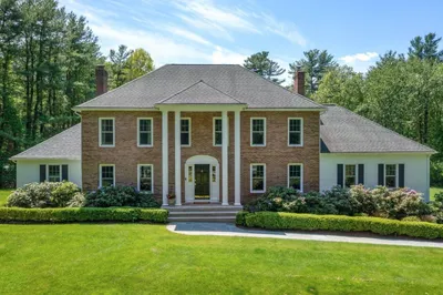 25 Donnelly Dr 1