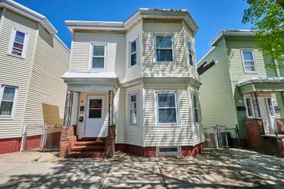 48 Wordsworth St