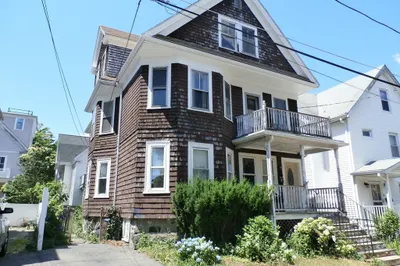 19 Stevens St