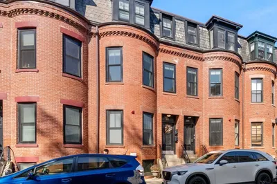 209 Green St #2 1
