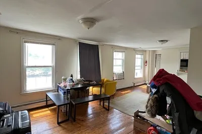 95 Moore St #3