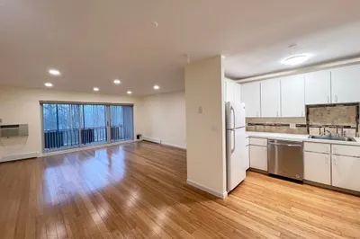 383 Langley Rd #16 1