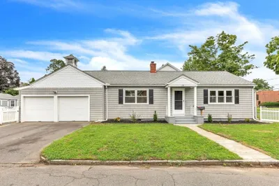 131 Arvilla St 1
