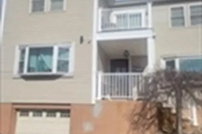 181 Suffolk Ave